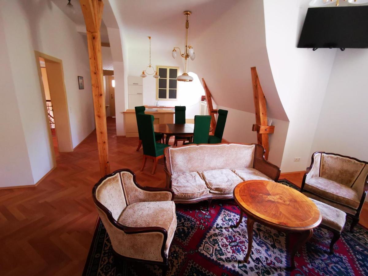 Herrnhof Apartmán *